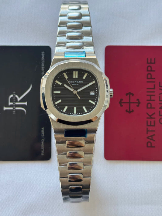 Patek Philippe Nautilus (5A+) (SKU: 435)