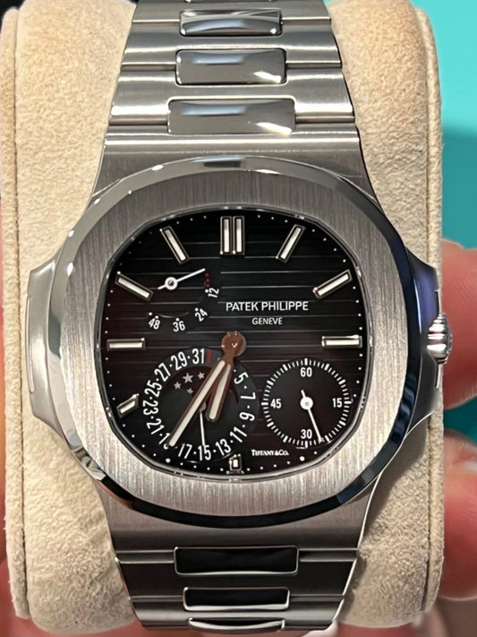 Patek Philippe Nautilus (5A+) (SKU: 460)
