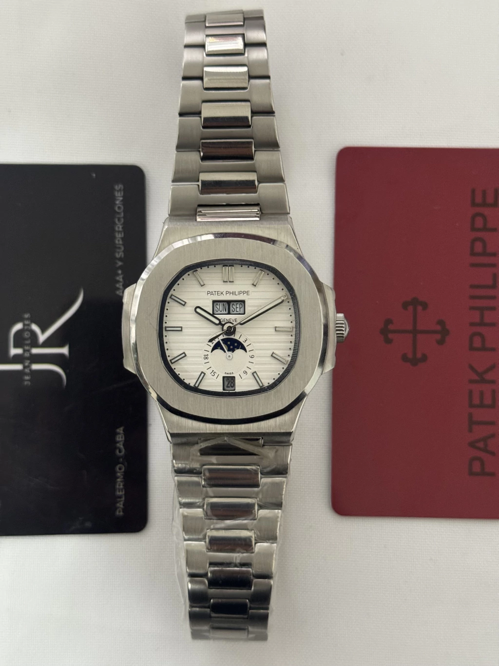 Patek Philippe Nautilus (5A+) (SKU: 424)