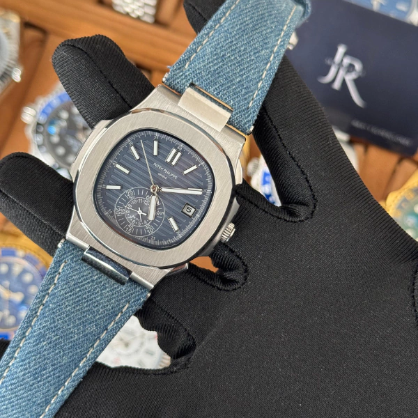Patek Philippe Nautilus (5A+) (SKU: 441)